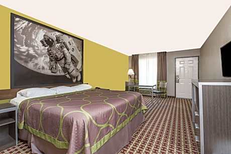 King Suite with Roll-In Shower and Jetted Tub - Mobility Accessible/Non-Smoking