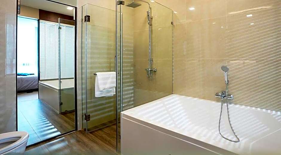 Execlusive Suite 209 by Forest Khaoyai