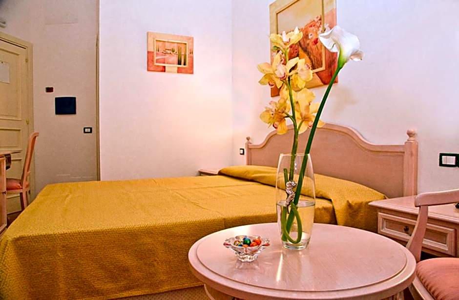 Zdjęcie 1 z 4 — 1 Double Bed or 2 Beds