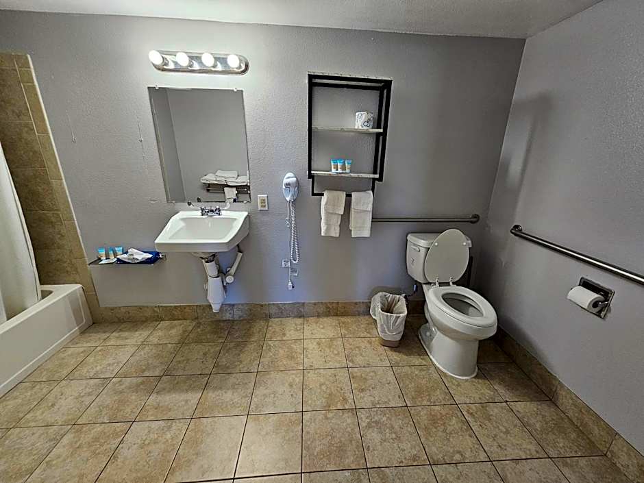 Atlantic Shores Inn and Suites