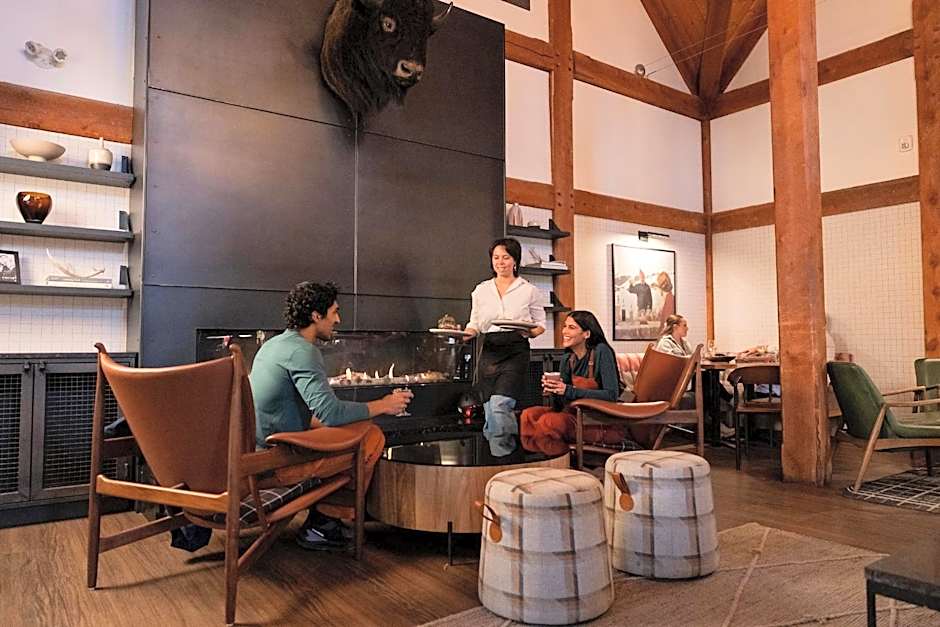 Buffalo Mountain Lodge