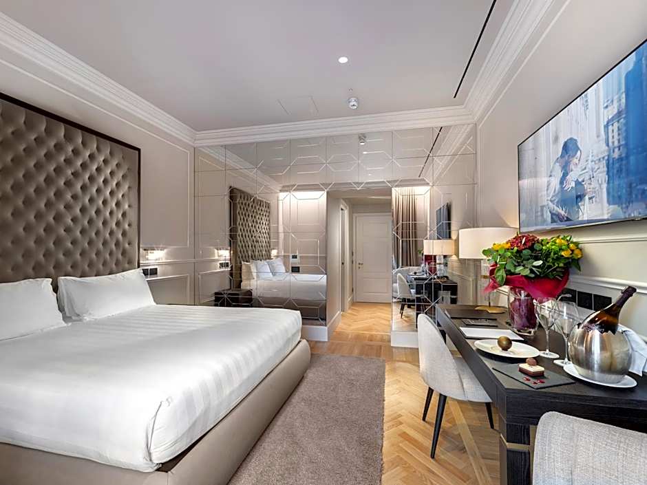 The Glamore Milano Duomo