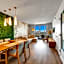 Water View Building With Pool - 5-Min Walk To The Beach