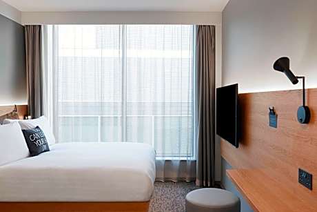 Moxy Sleeper, Guest room, 1 King