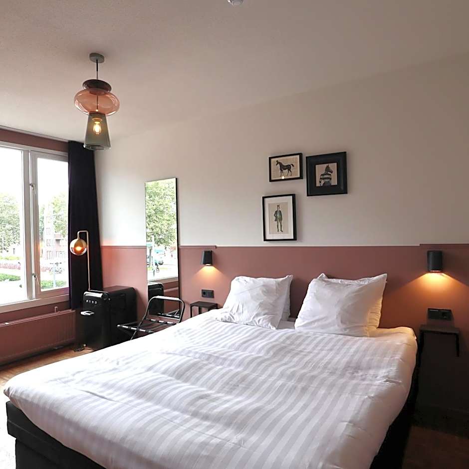 Little Duke Hotel
