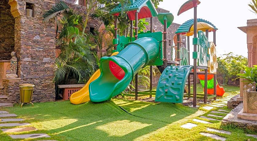 Neemrana Fort-Palace