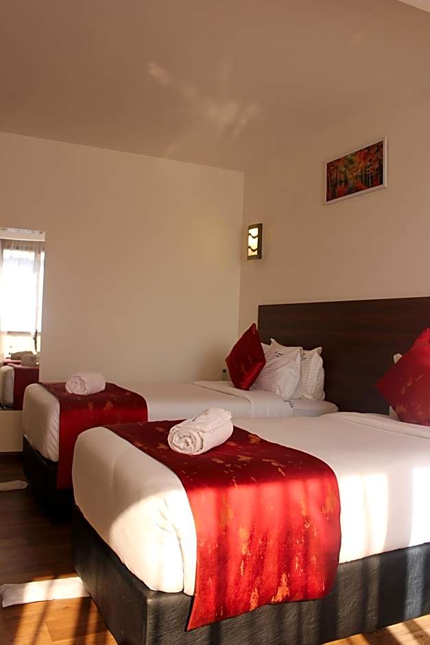 The Crossroads Hotel, Westlands