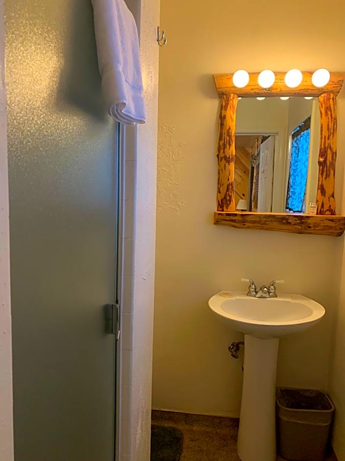 Tahoe Valley Lodge