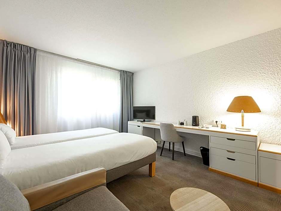 Novotel Macon Nord Autoroute du Soleil