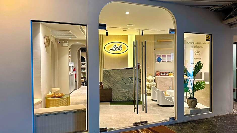 The Residence on Thonglor by UHG