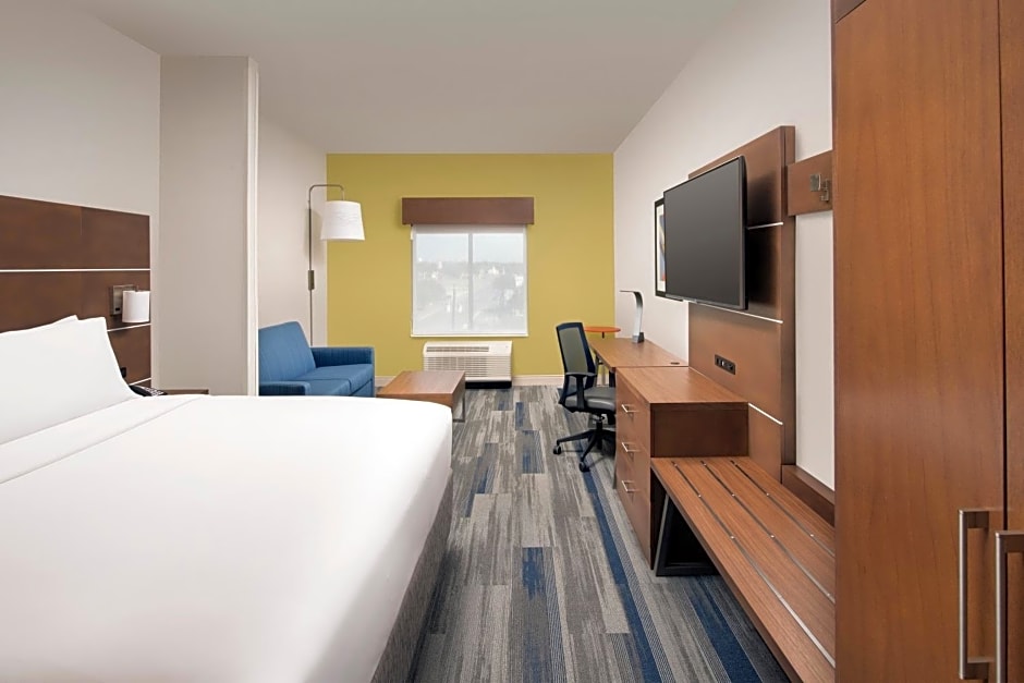 Holiday Inn Express & Suites San Antonio North - Windcrest By IHG