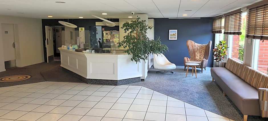 Hostellerie Saint Vincent Beauvais Aeroport