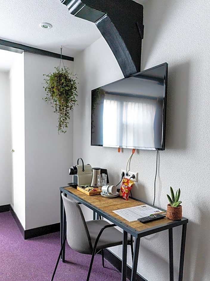 Wolf Hotel Kitchen & Bar