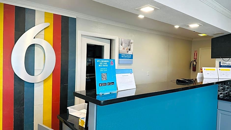 Studio 6 Suites San Ysidro CA San Diego South Bay