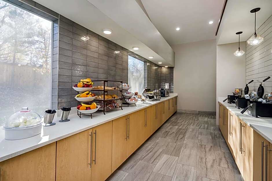 La Quinta Inn & Suites by Wyndham Chattanooga-Hamilton Place