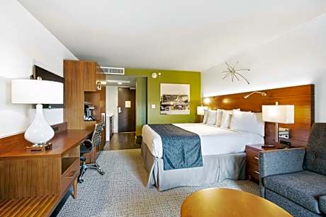 King Room with Balcony