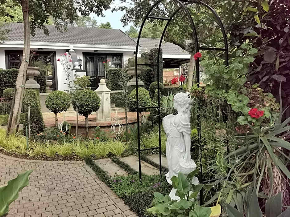 At 98 on Lynburn Guest House