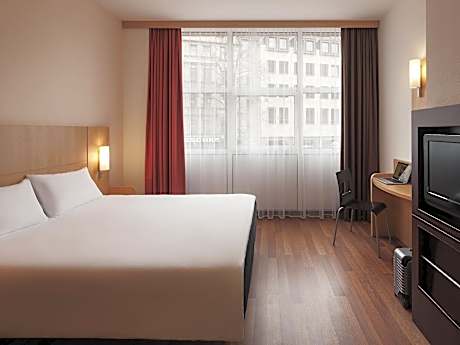 Standard Room with 1 double bed (63x79 inches [ 160x200 cm]), new sleep-easy concept