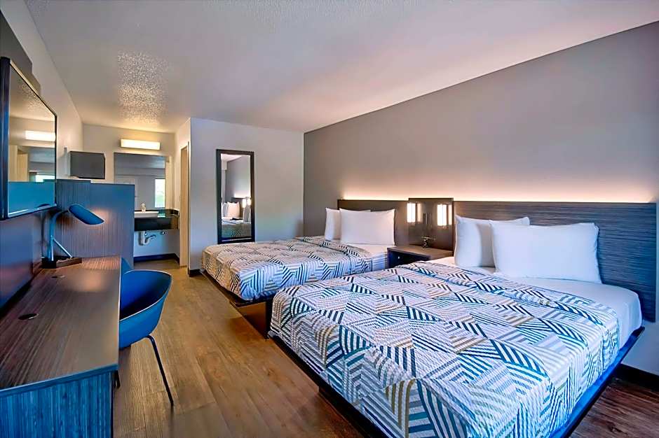 Motel 6-Warren, MI - Detroit East