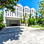 Port Douglas Apartments