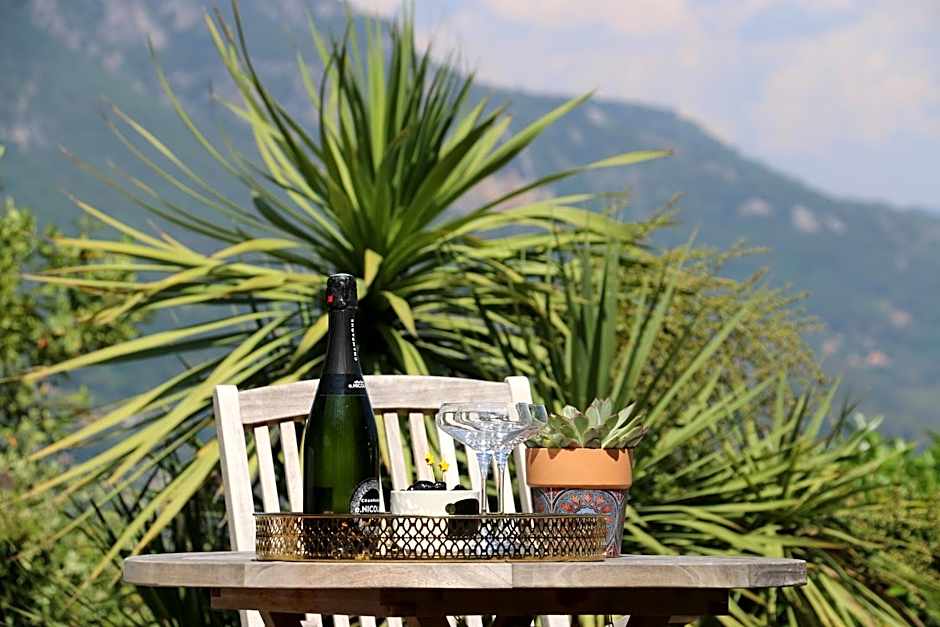 Loup Castel Boutique Hotel B&B