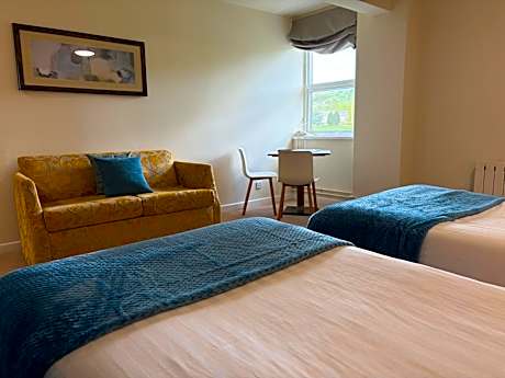 Standard Twin Room with Canal View