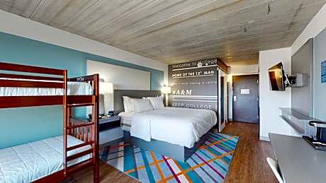 Premium Room with One King and One Bunk Bed