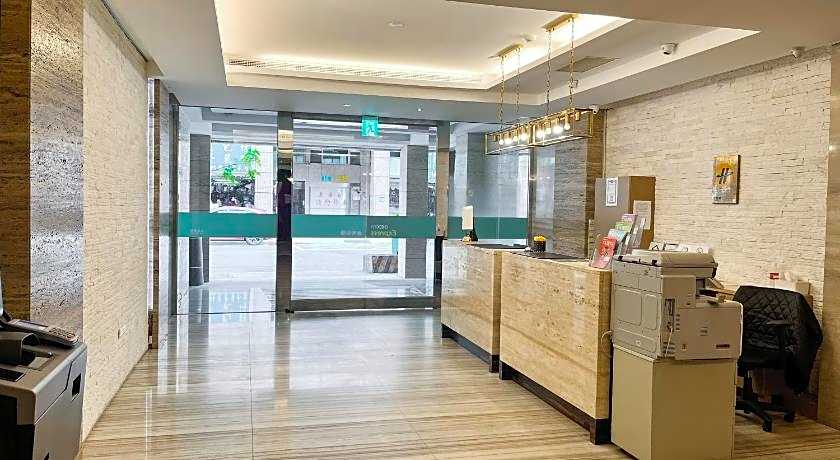 CHECK inn Express Taipei Station