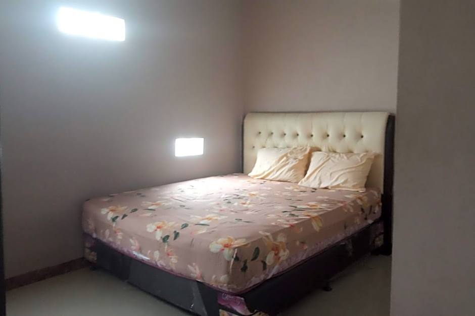 Hotel O Rumah Singgah Cemara Syariah