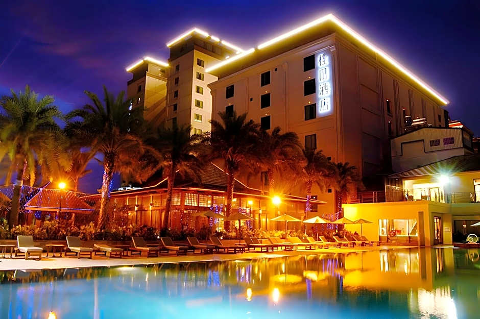 Queena Plaza Hotel