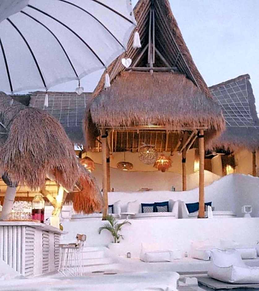 Gravity Eco Boutique Hotel - Adults Only