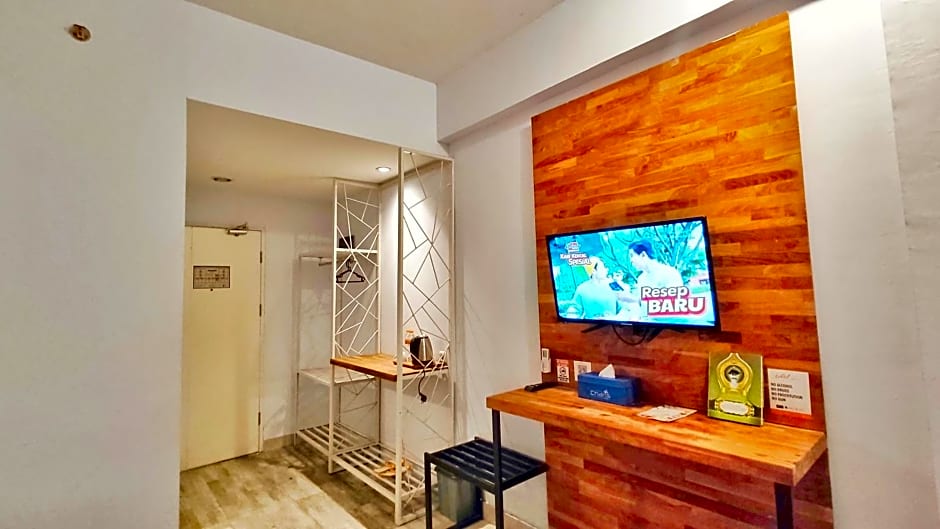 Votel Hotel Charis Tuban