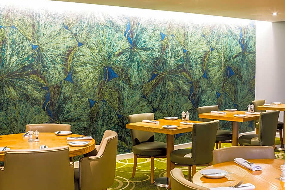 Mercure Newbury West Grange Hotel