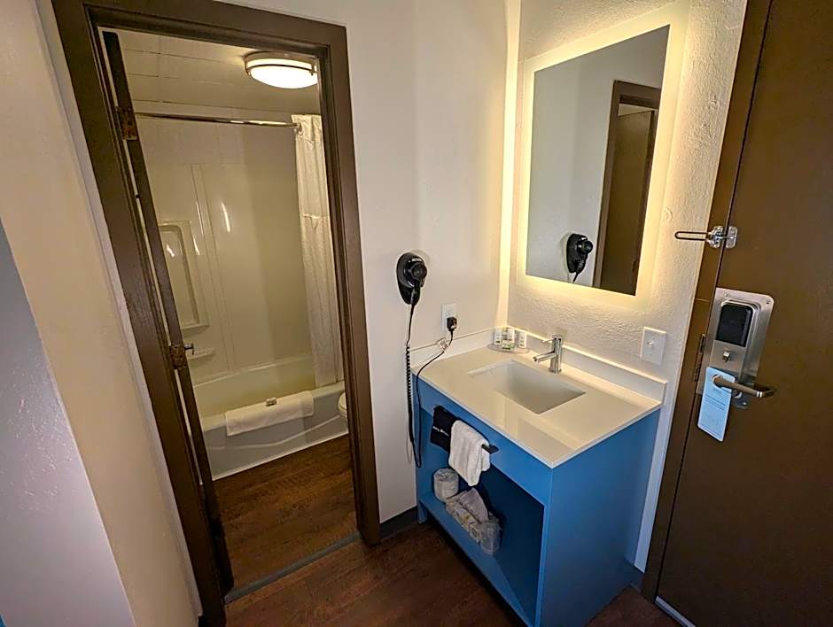 AmericInn by Wyndham Baxter Brainerd