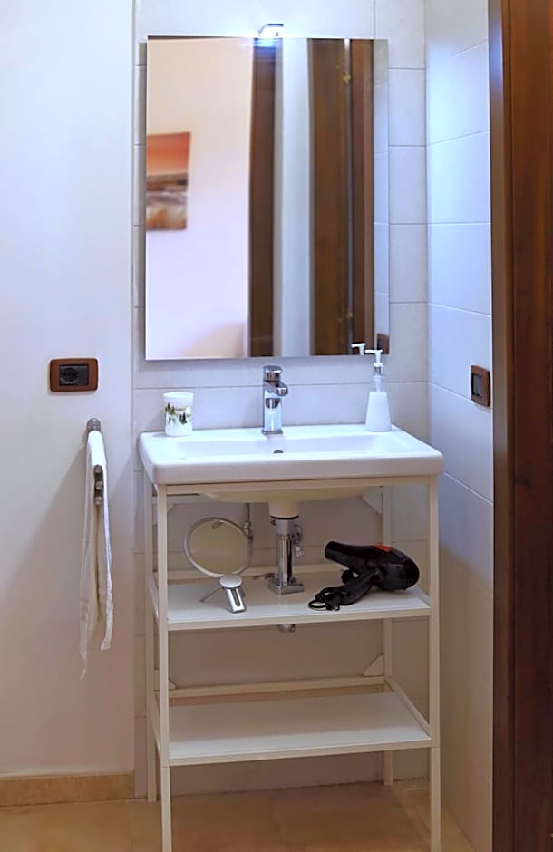 Cataneasy Rooms