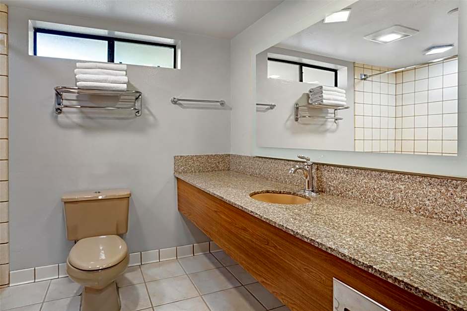 Best Western Plus Yosemite Gateway Inn