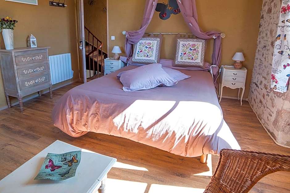 Ecuries de Saint Maurice- Maison d'hôtes de Gondou