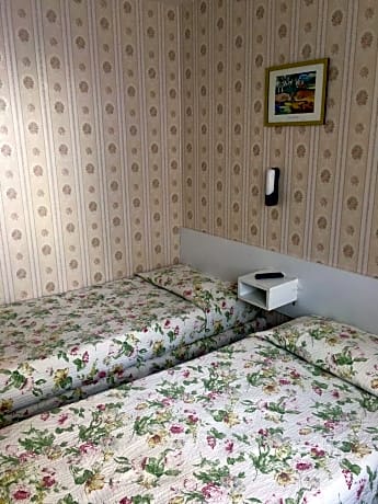 Classic Twin Room