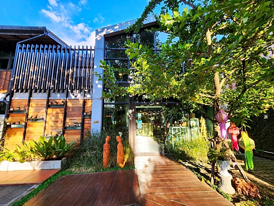 Baan Mai Kradan