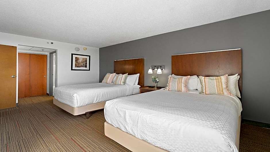 315 LoSo Hotel Airport