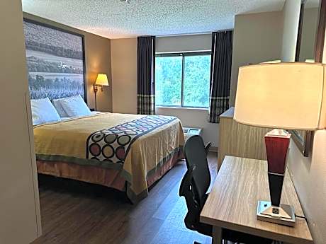 King Room - Mobility Access/Non-Smoking