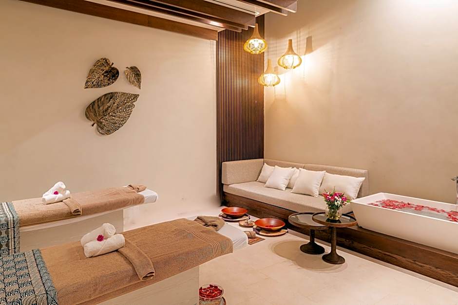 Hyatt Regency Harare, The Meikles