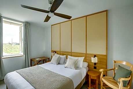 Chambre-Double-Classique-Vue sur le vignoble-Douche