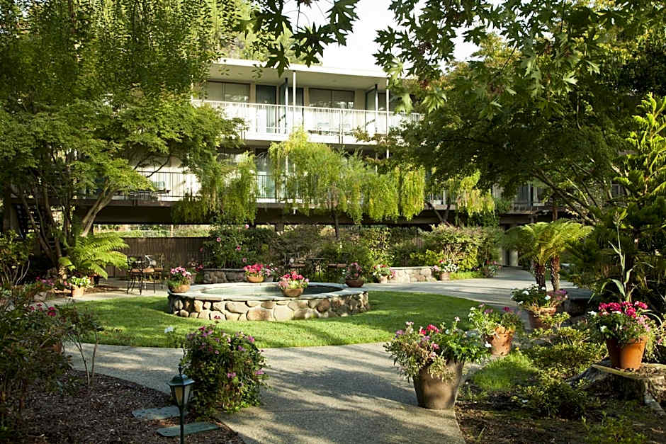 The Creekside Inn