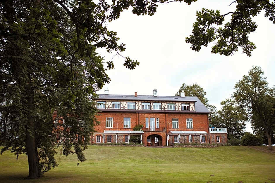 Piena muiža - Berghof Hotel & SPA