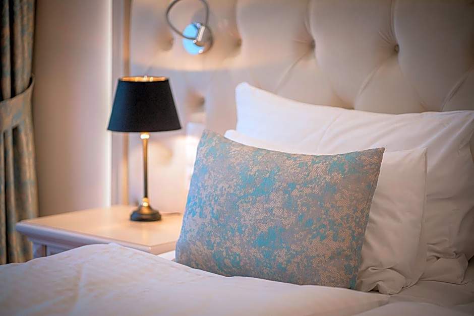 Golden Key Boutique Hotel