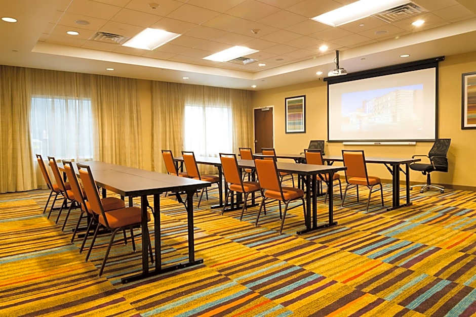 Fairfield Inn & Suites by Marriott Dickson