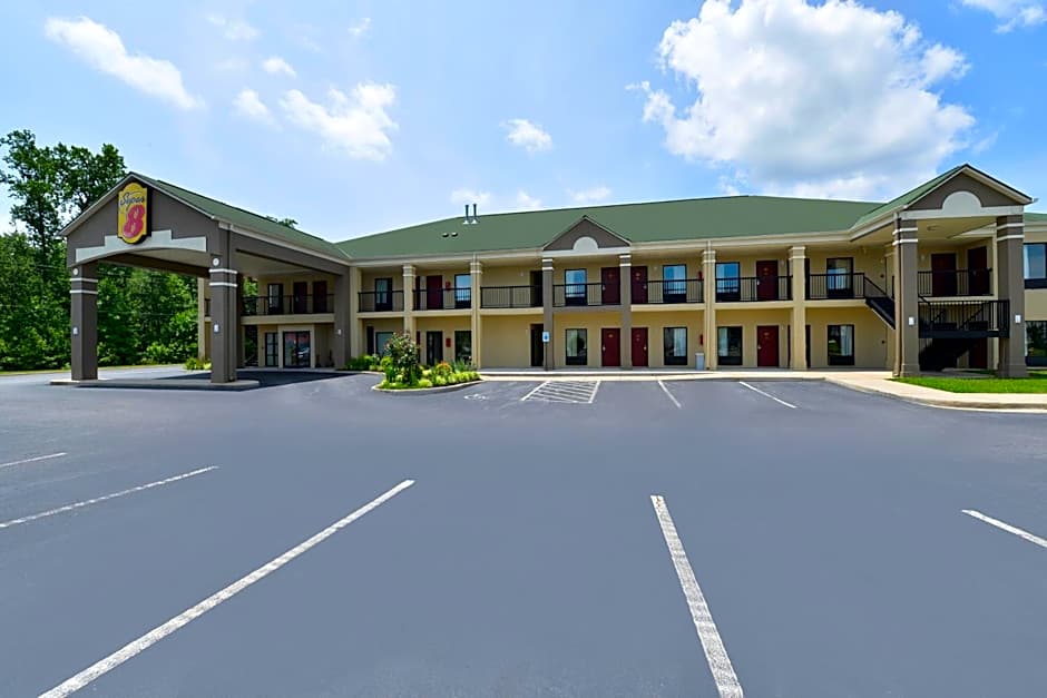 Super 8 by Wyndham Petersburg