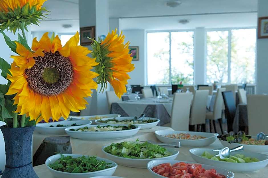 Hotel Asiago Beach