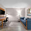 Country Inn & Suites by Radisson, Coon Rapids, MN